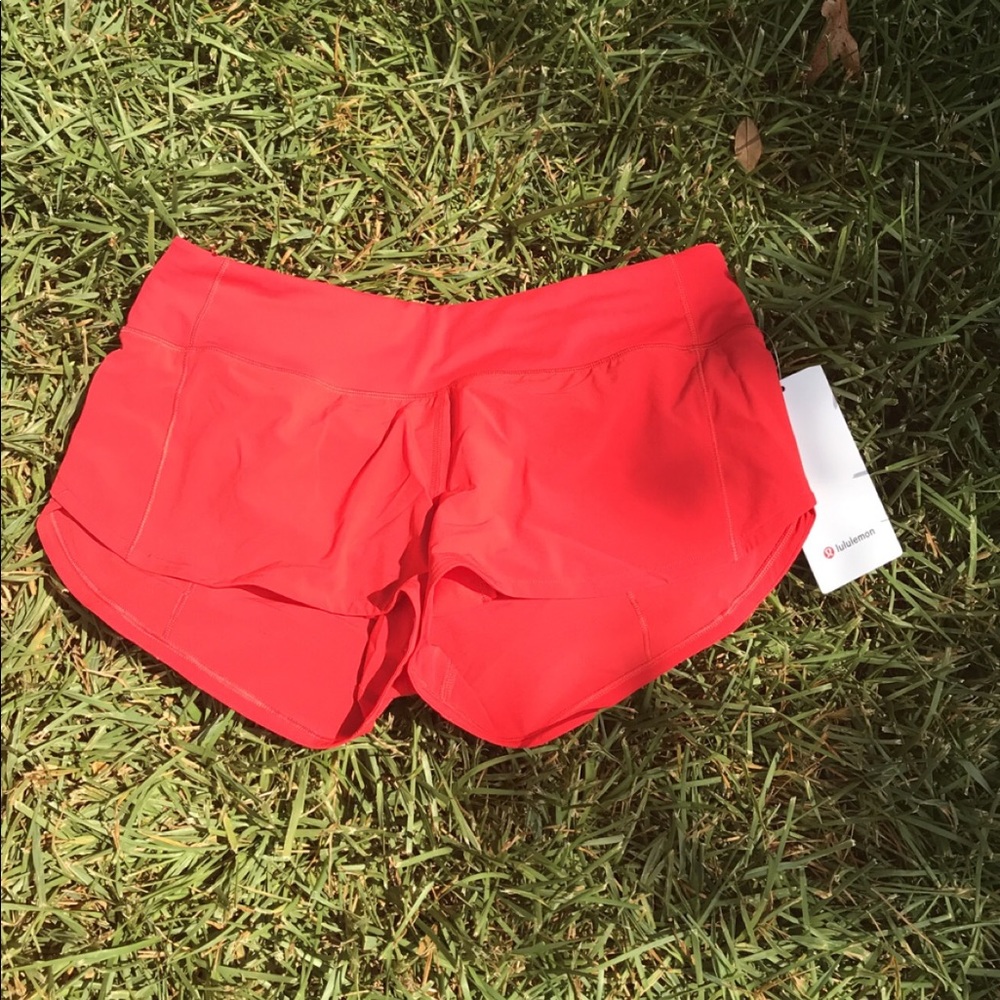 BRAND NEW lululemon speed up shorts 2.5”